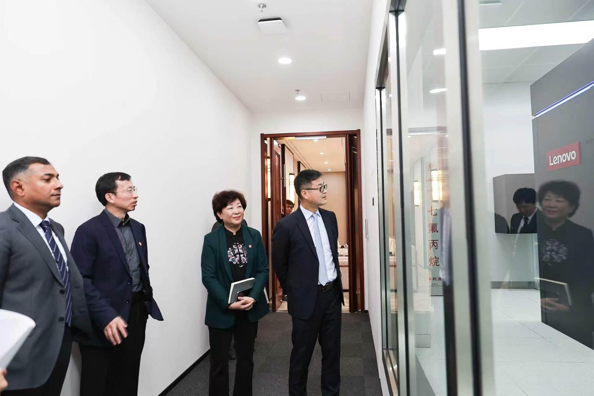 bw西汉姆联产品图片