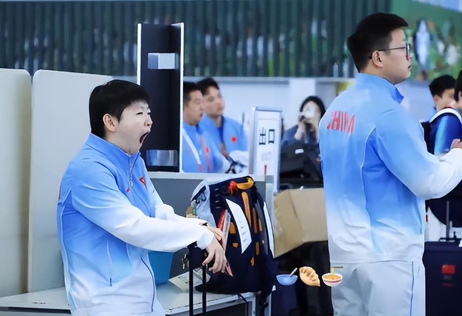 对聊天系统功能优化和游戏模块进行了更新。详情图